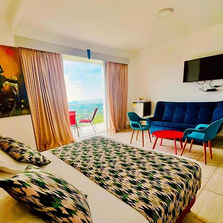 Hotel Entre Lomas Санта-Роса-де-Кабаль Екстер'єр фото