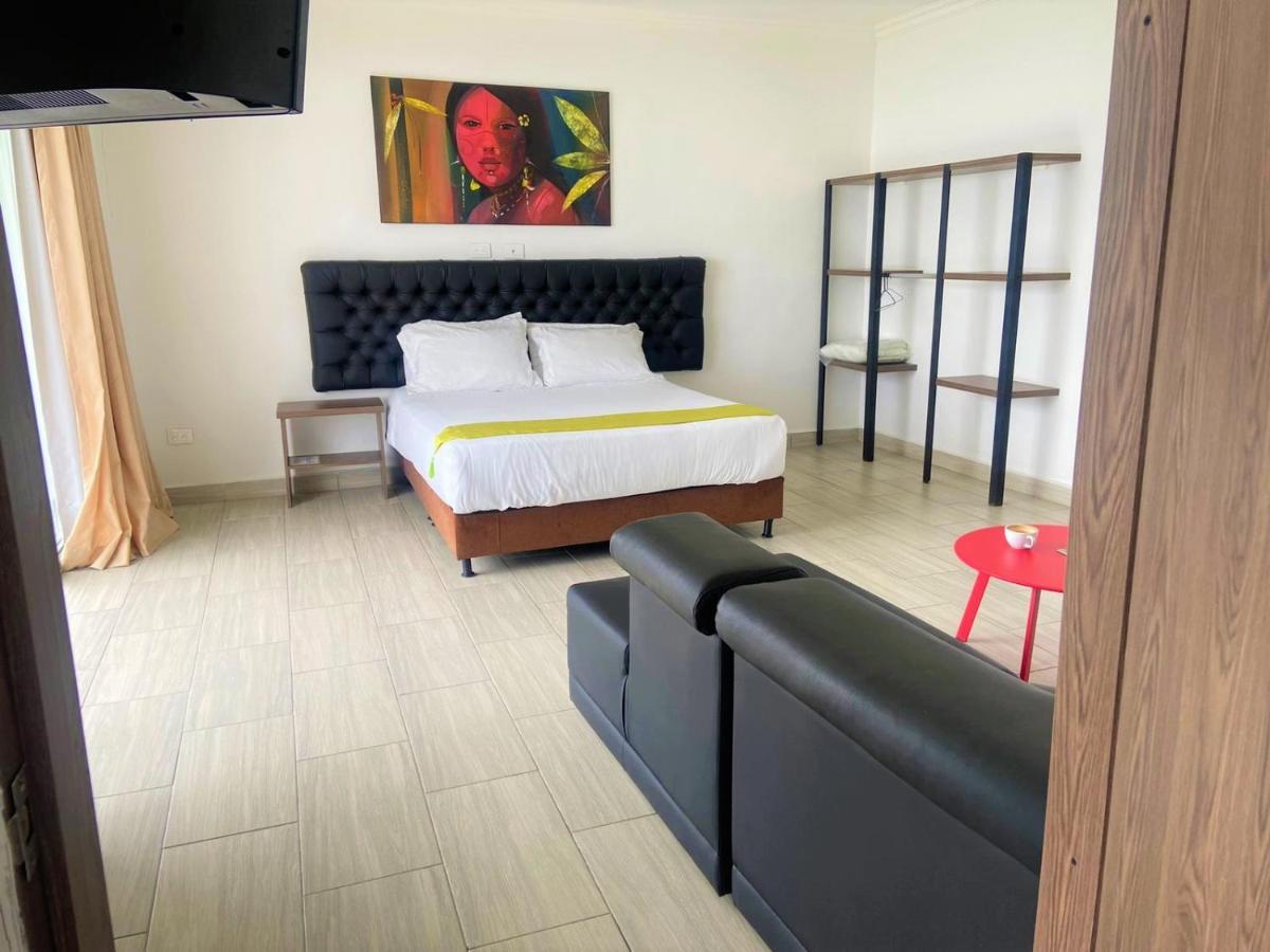 Hotel Entre Lomas Санта-Роса-де-Кабаль Екстер'єр фото