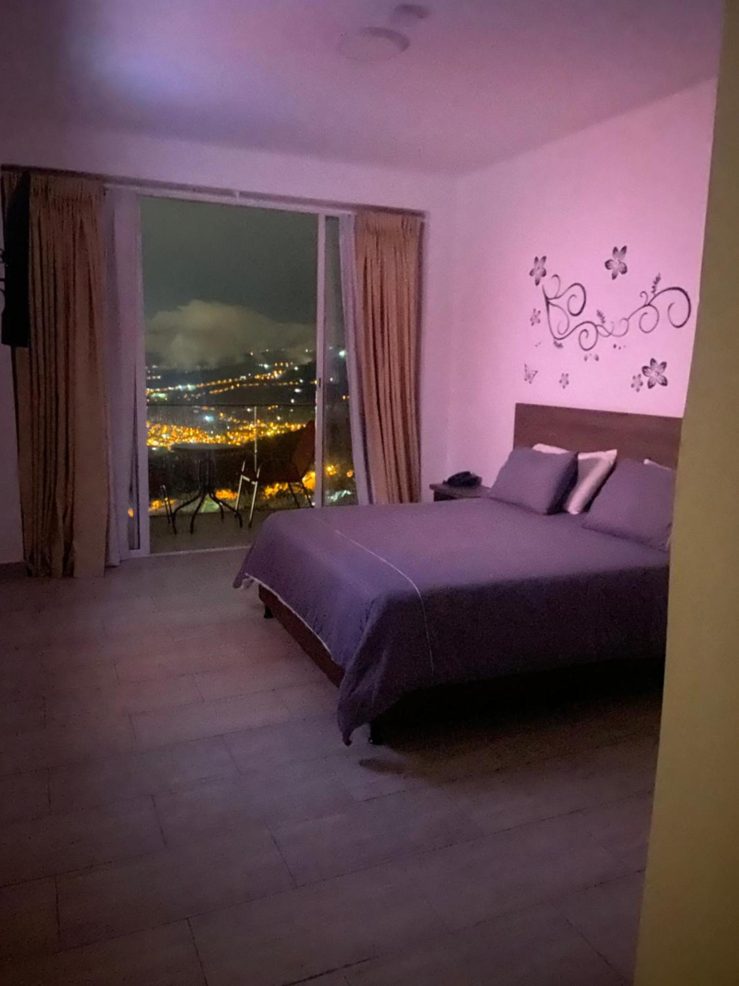Hotel Entre Lomas Санта-Роса-де-Кабаль Екстер'єр фото