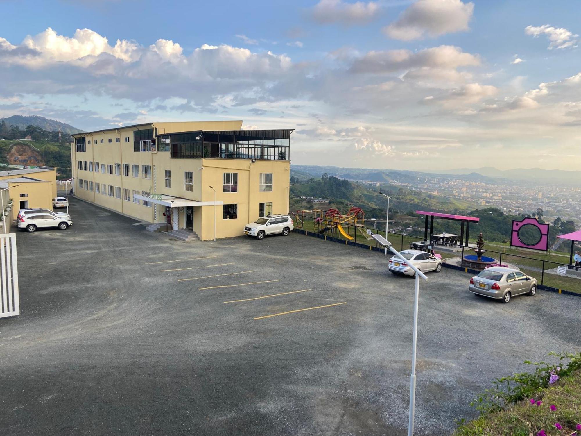 Hotel Entre Lomas Санта-Роса-де-Кабаль Екстер'єр фото