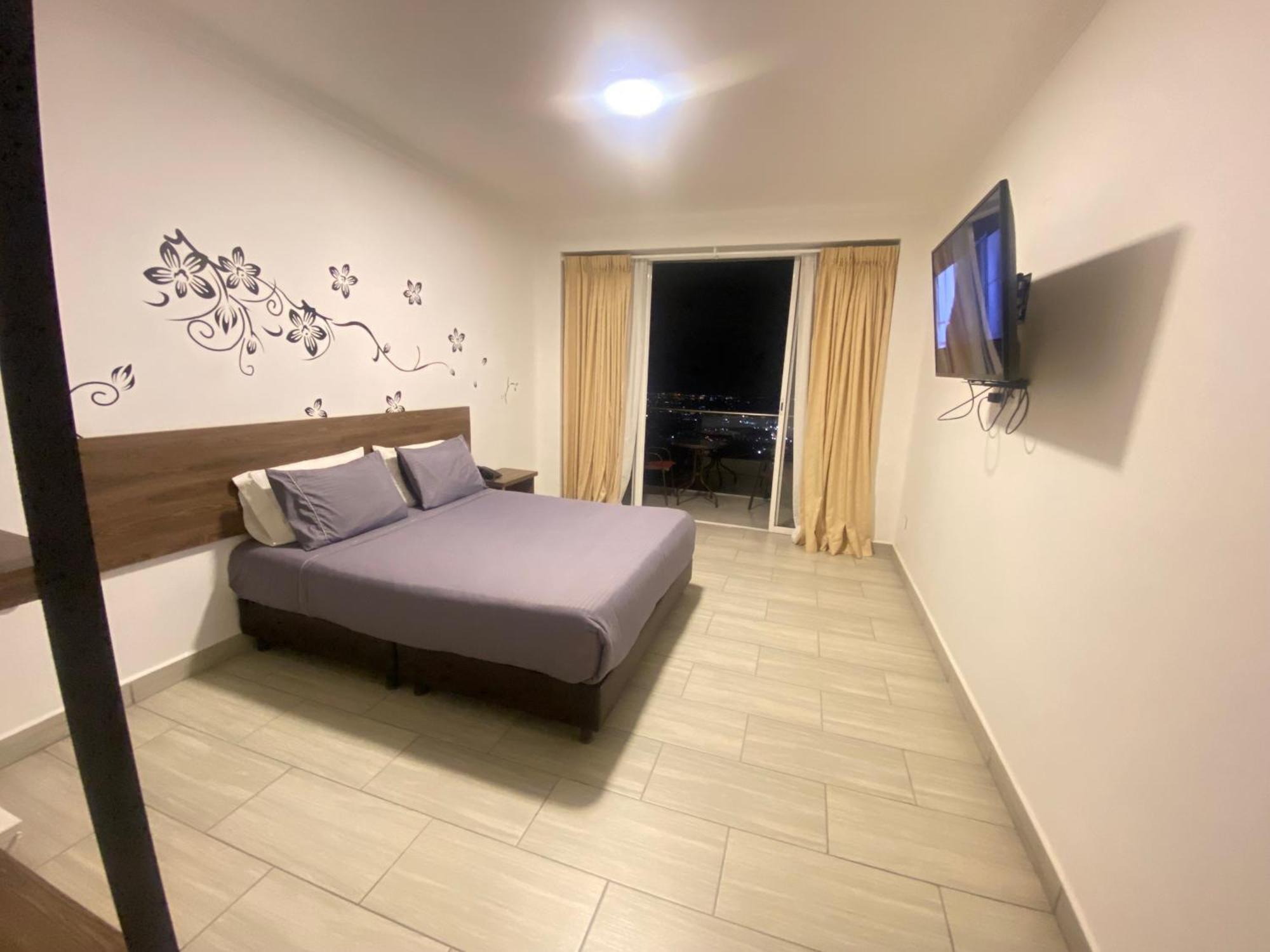Hotel Entre Lomas Санта-Роса-де-Кабаль Екстер'єр фото